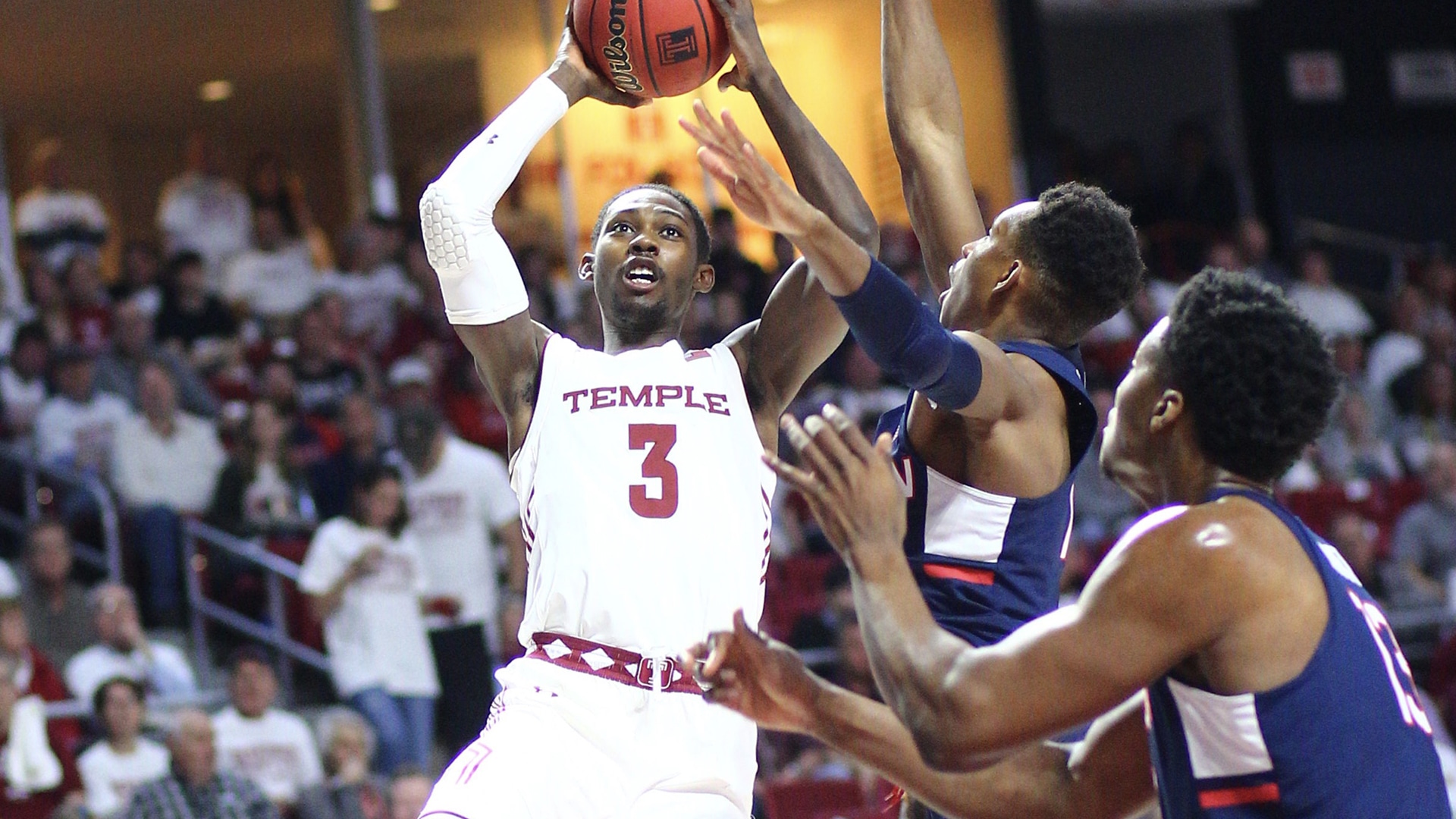 Houston Cougars at Temple Owls