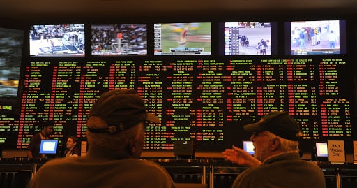 how do sportsbooks set betting lines