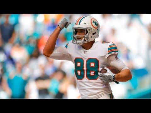 Miami Dolphins place franchise tag on TE Mike Gesicki, bringing