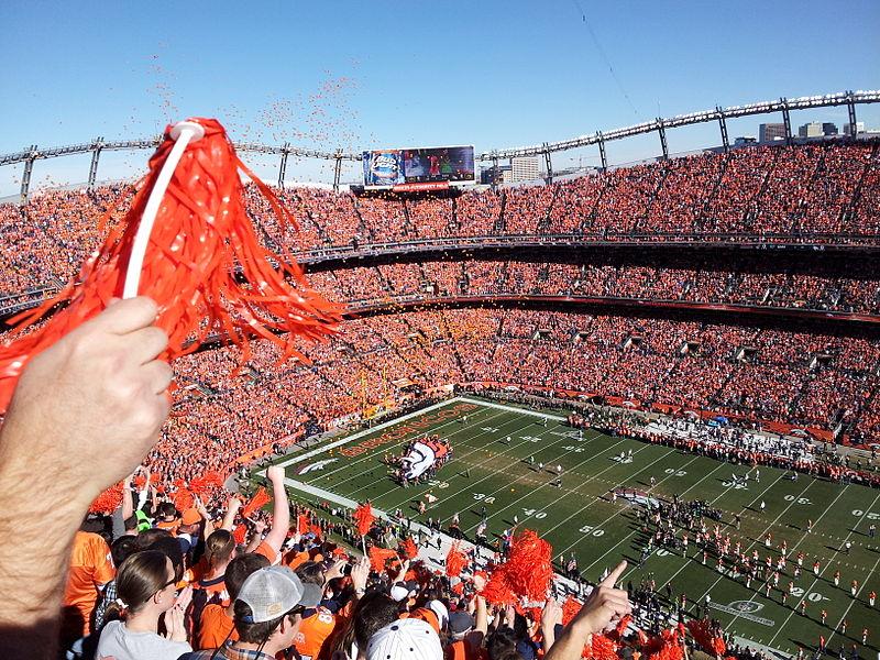 Interior view during the 2013 AFC Championship game, tags: broncos head coach nathaniel hackett jerry rosburg - CC BY-SA